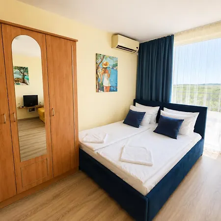 Lejlighed Tropical-style With Mountain Views *