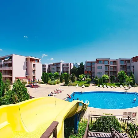 Tropical-style With Mountain Views Sunny Beach